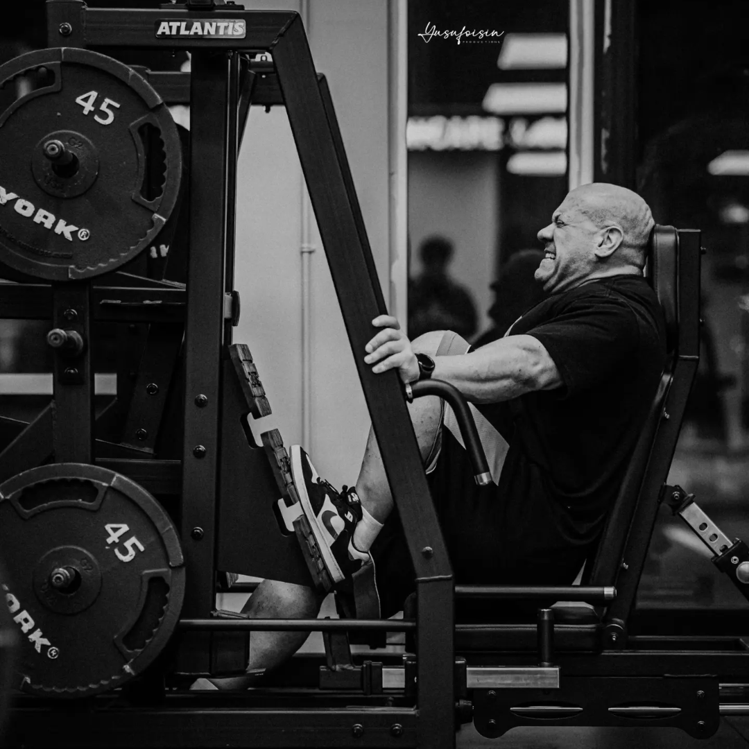 Atlantis Unilateral Hip Press